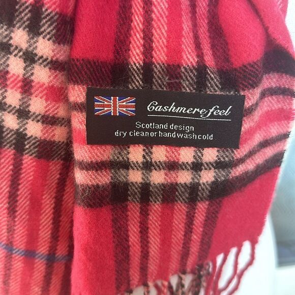 Cashmere Feel brand Scotland scarf wrap plaid soft warm like new - Picture 5 of 5